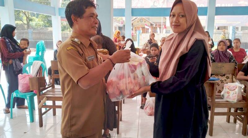 Desa Patempuran Salurkan Makanan Tambahan untuk Ibu Hamil dan Balita Lewat Dana Desa
