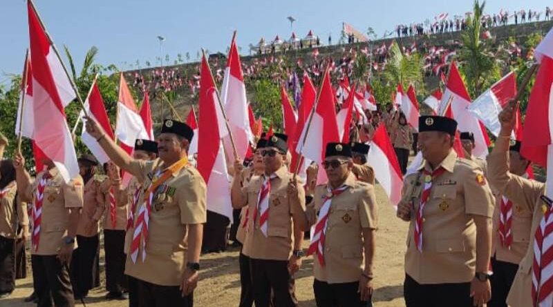 Hari Pramuka Kota Madiun di TPA Winongo: Ribuan Bendera Merah Putih Berkibar Megah