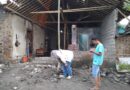 Pemdes Rowo indah Turun Tangan Perbaiki Rumah Warga Pasca Bencana Angin Puting Beliung