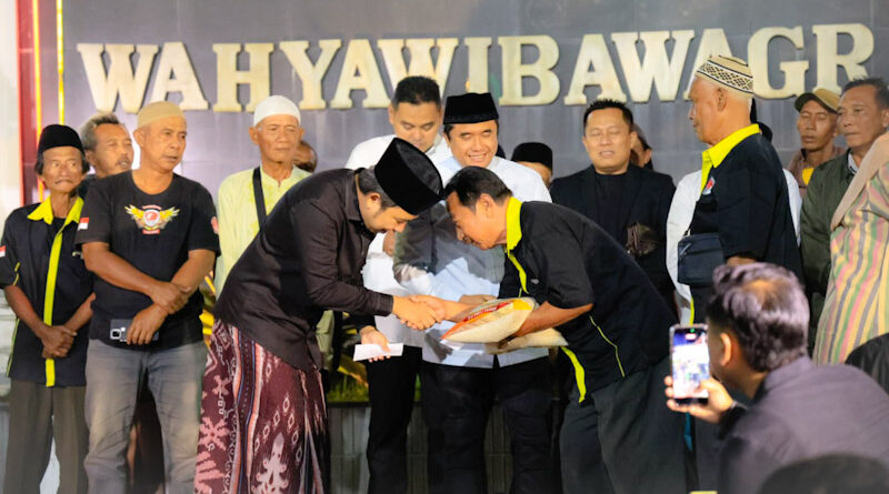 Sahur Bareng Warga, Bupati Jember dan REI Bagikan 1.000 Paket Sembako
