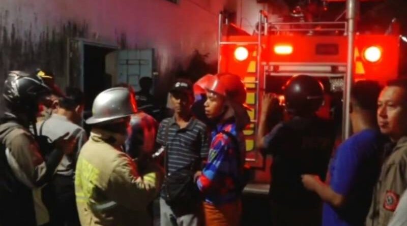 Kebakaran Bekas Gudang Bulog di Rejomulyo, Kota Madiun