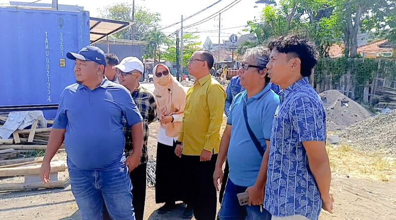 DPRD Kota Probolinggo Sidak Proyek Swalayan di Jalan Cokroaminoto