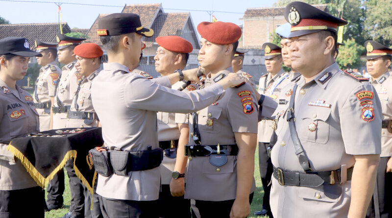 Perkuat Soliditas, Kapolres Madiun Pimpin Sertijab Pejabat Utama dan Kapolsek
