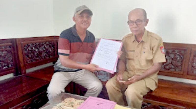 Mantan Jurnalis Radar Jember, Totok Sumianta Resmi Daftar Calon Anggota BPD Karangbayat