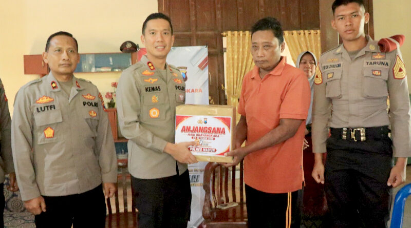 Kapolres Madiun Kunjungi Purnawirawan dan Anggota Sakit di Hari Bhayangkara