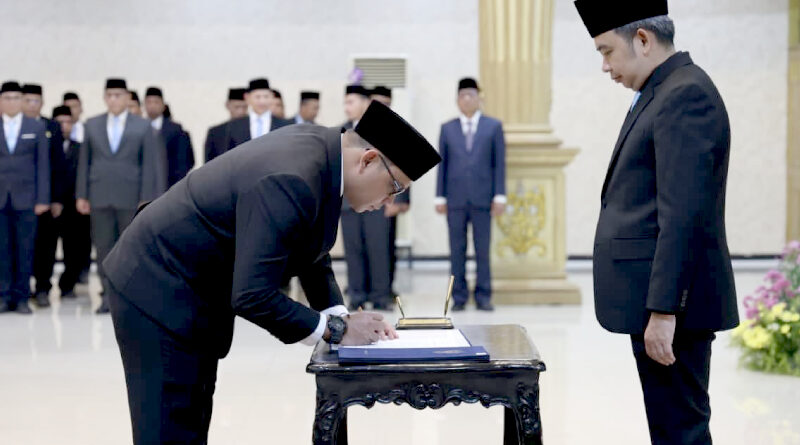 Gus Fawait Lakukan Penyegaran Pimpinan Tinggi Pratama dan Administrator