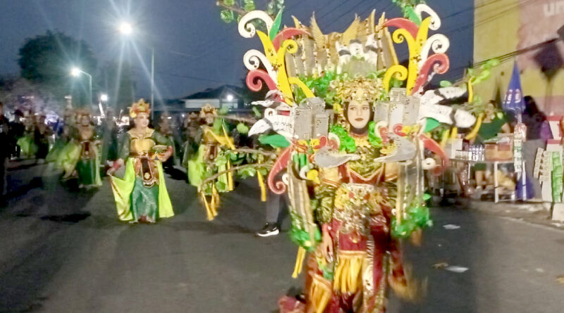 Gabungan OPD Memeriahkan Karnaval Kabupaten Lumajang, Usung Tema “Mayu Bumi”