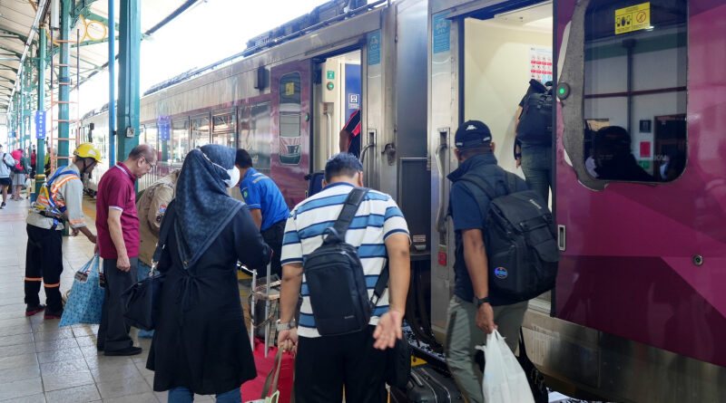 Naik 15 Persen, Kinerja Angkutan Penumpang KAI Daop 7 Madiun Tunjukkan Tren Positif